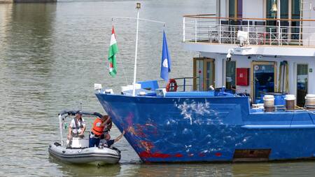 Choque de barcos en Hungría. Foto: EFE.