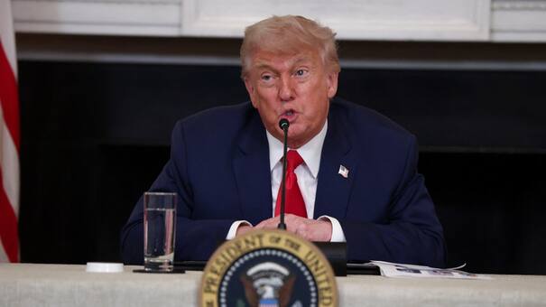 Donald Trump afirmó que Los Ángeles está "bajo control", aunque no descartó desplegar marines