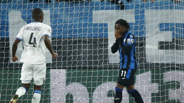 Falló un penal, Atalanta quedó eliminado y su entrenador lo criticó: la dura interna entre Gasperini y Lookman