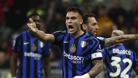 Lautaro Martínez, sancionado por la Federación Italiana de Fútbol. Foto: Reuters/Alessandro Garofalo