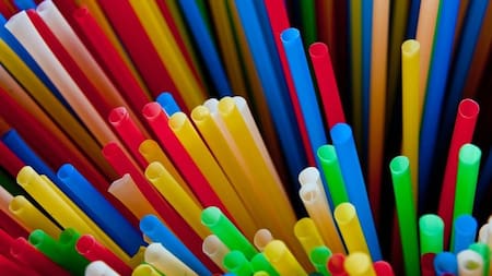 Pajitas de plástico