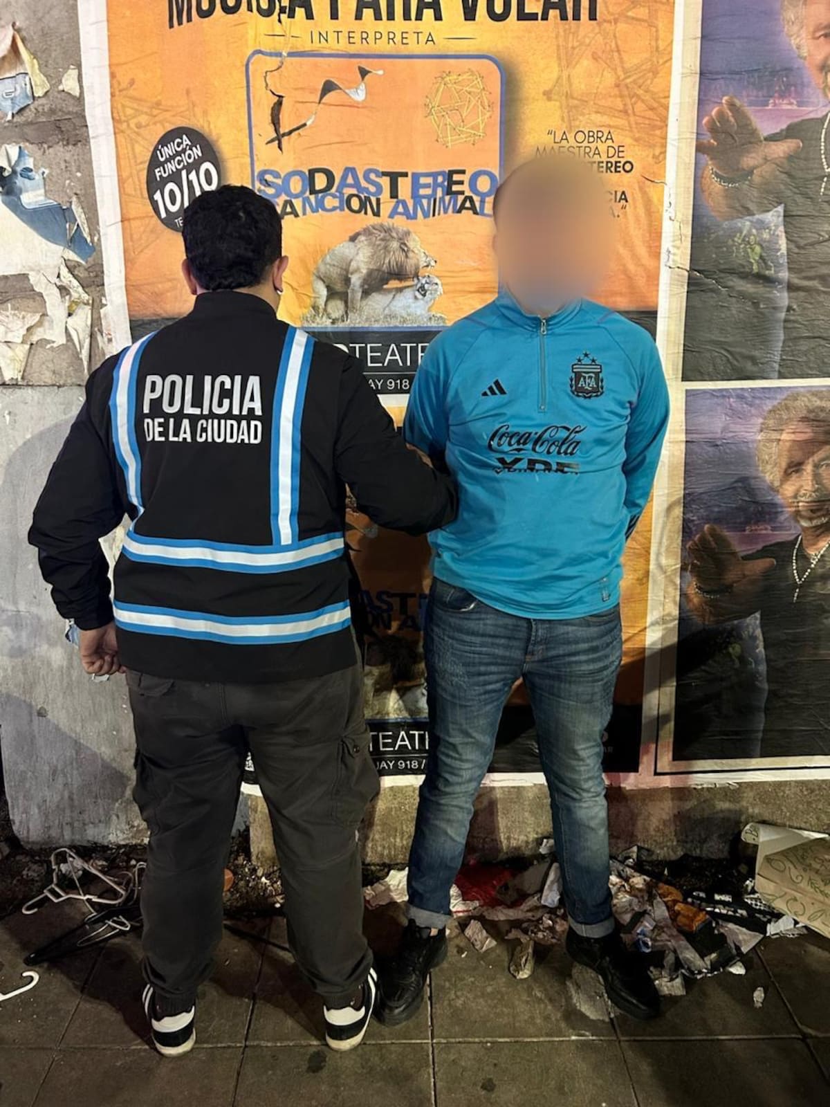Detuvieron a dos prófugos de la Justicia en la despedida de Messi