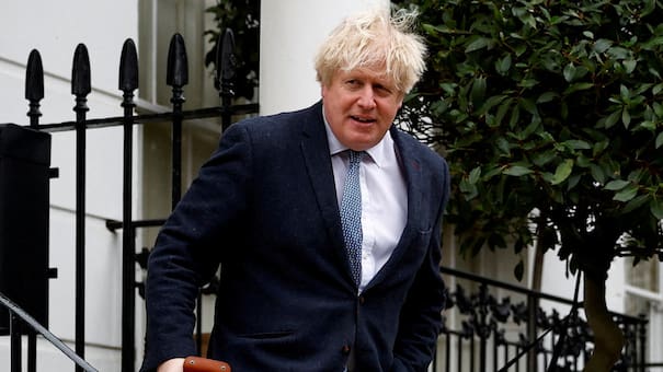 Boris Johnson confesó que pensó en "invadir" Países Bajos para conseguir vacunas contra el COVID