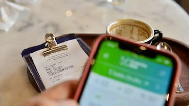 Verano con cuenta DNI: todos los descuentos para este lunes 12 de enero en supermercados, balnearios y más