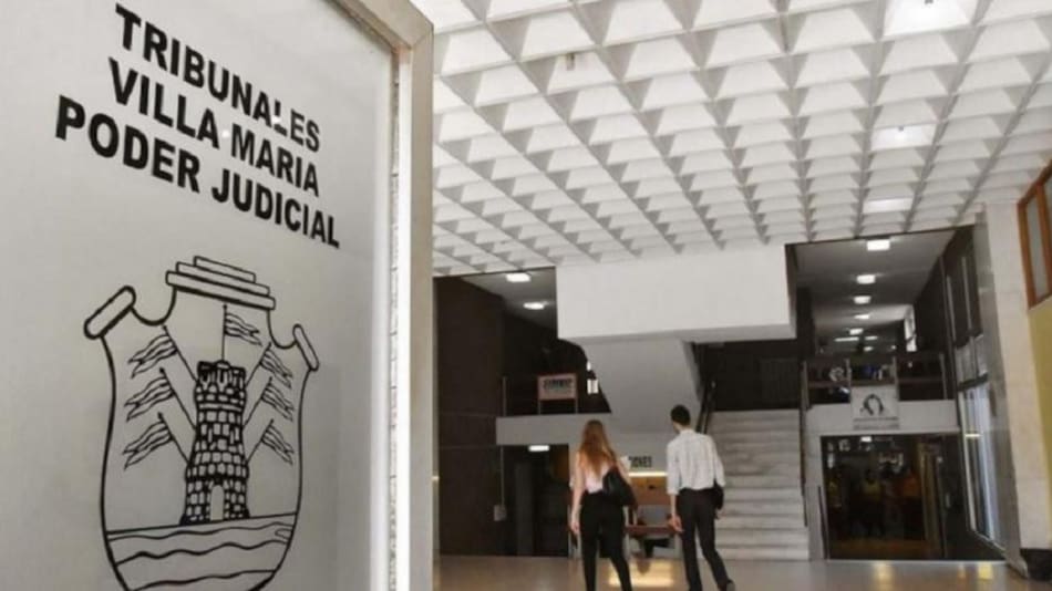 Insólito: la conoció por redes sociales, se separaron y la denunció por "estafa sentimental"