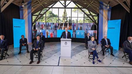 Alberto Fernández, acto por el 9 de Julio en Quinta de Olivos