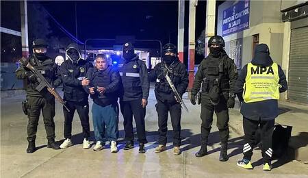 Traslado a la Argentina de Lázaro Víctor Sotacuro, quinto sospecho de femicidios de Florencio Varela.