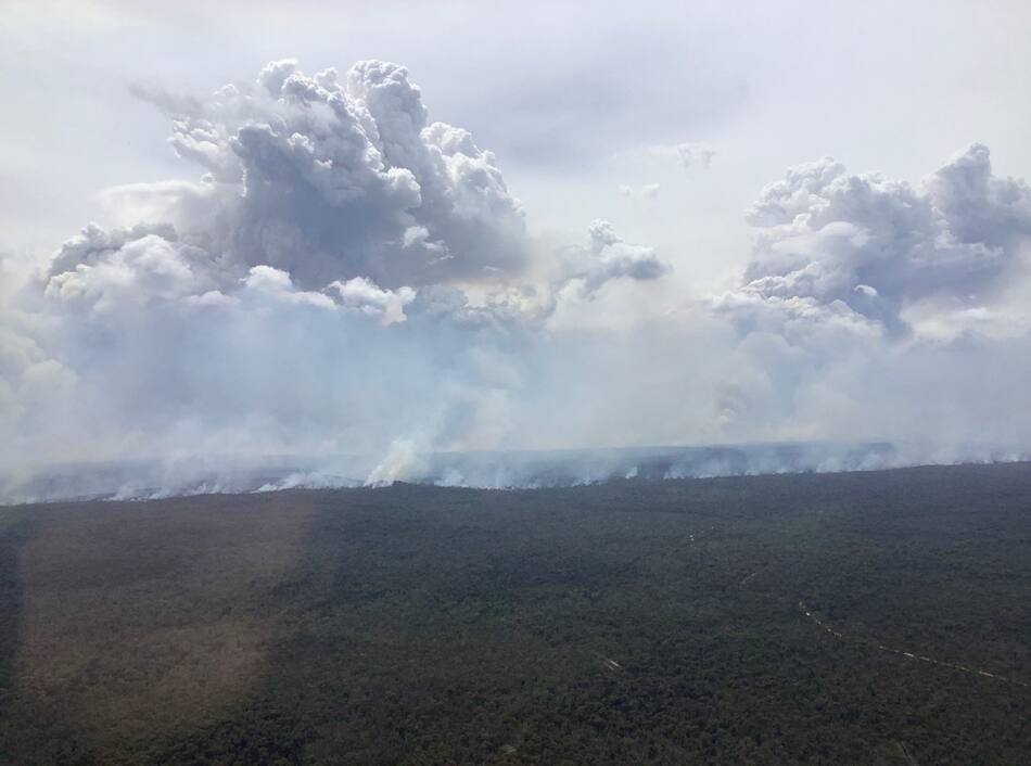 El humo de los incendios que arden en el norte del estado se está experimentando en todo el noroeste de Nueva Gales del Sur. Foto: X (@NSWRFS).