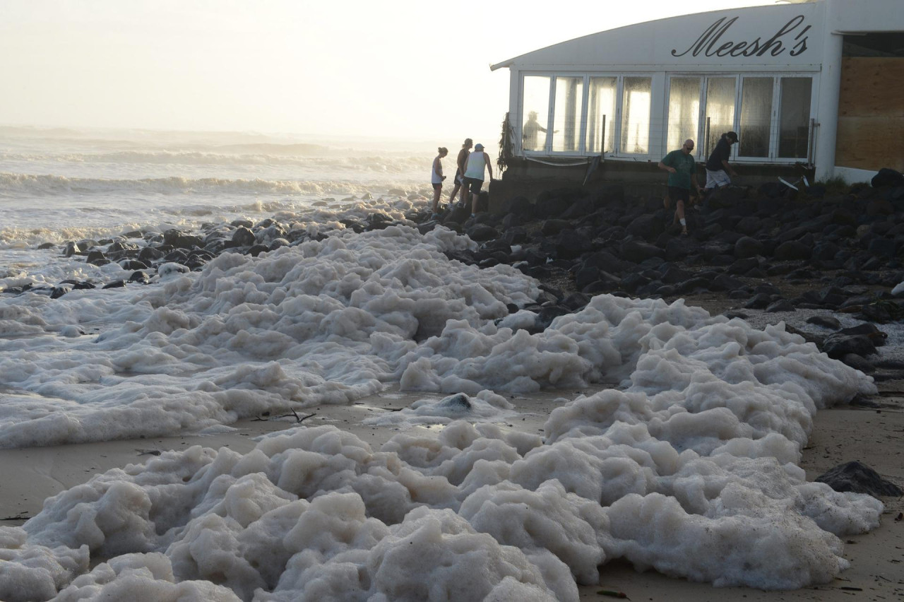 Misteriosa espuma en Australia. Foto: EFE/Dave Hunt