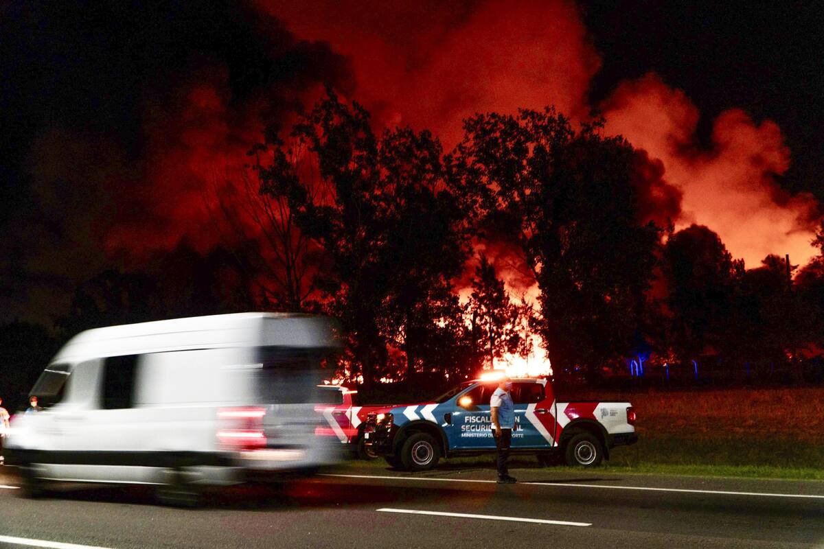 Explosión e incendio en el Polo Industrial de Ezeiza.