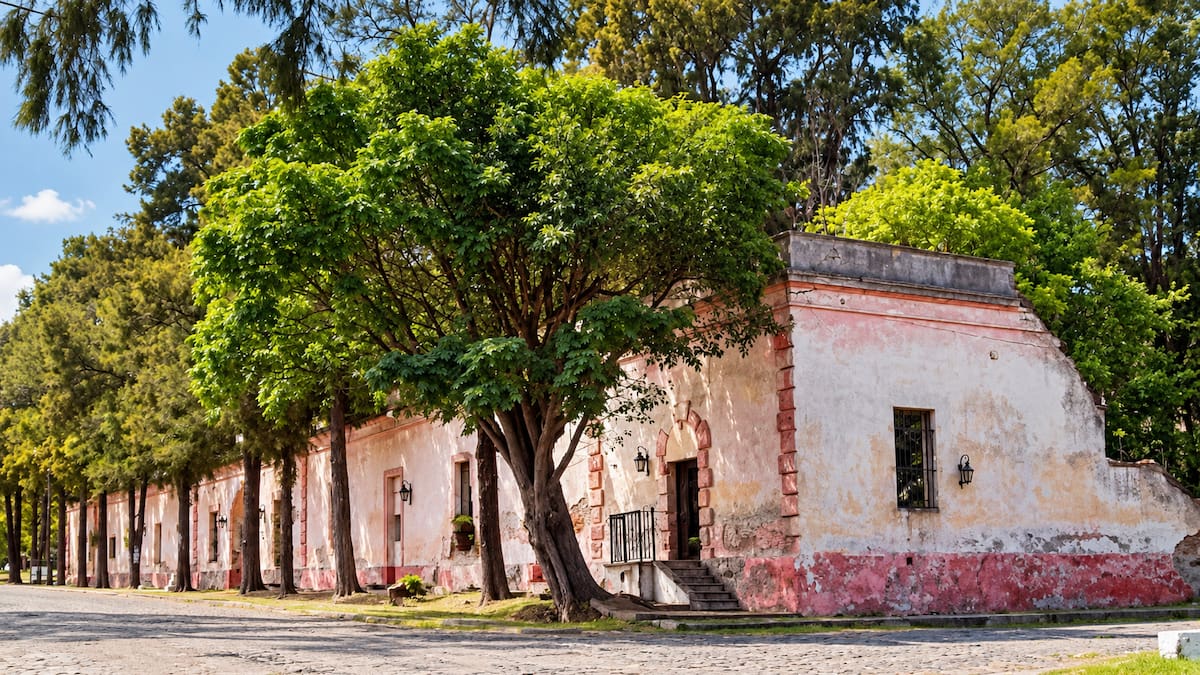 La isla Martín García conserva siglos de historia argentina.