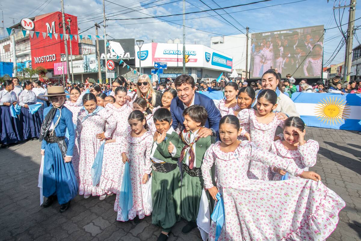 Fernando Espinoza en el acto por el Día de la Independencia