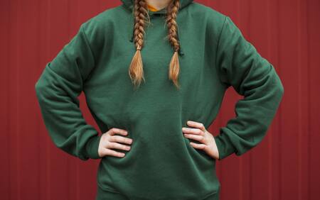 Buzo canguro. Fuente: Freepik