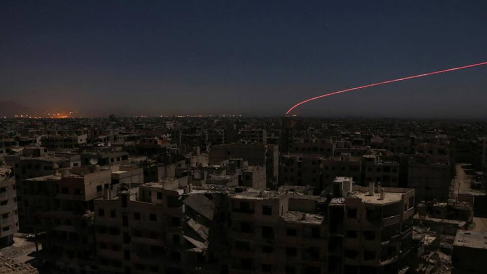 Primeras imágenes del bombardeo de EE.UU. y Trump a Siria