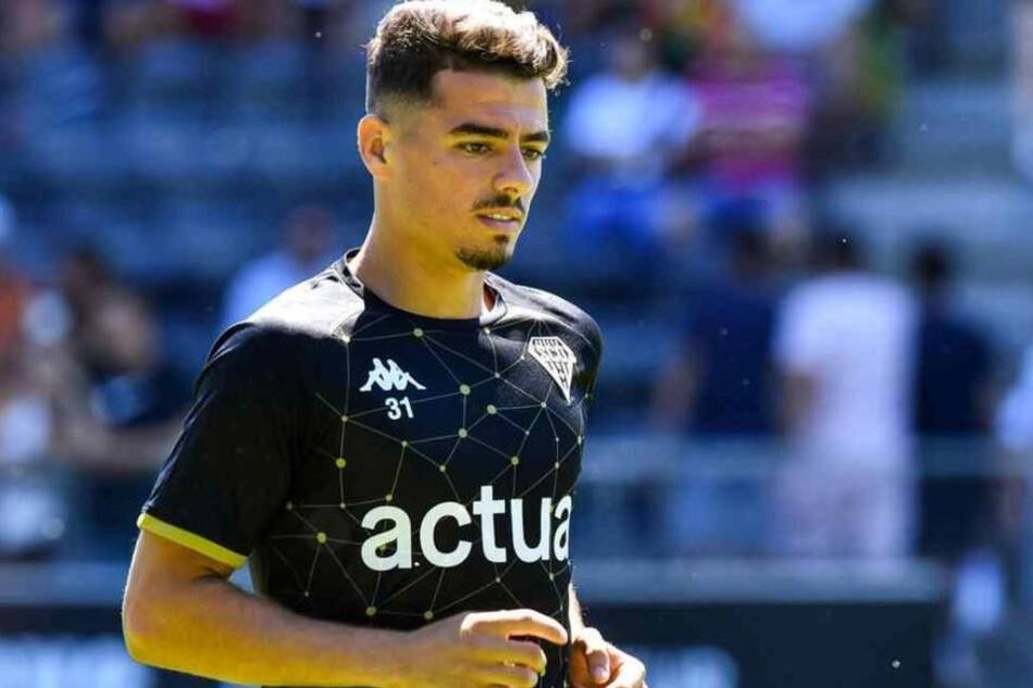 Ilyes Chetti, futbolista acusado de abuso. Foto: REUTERS