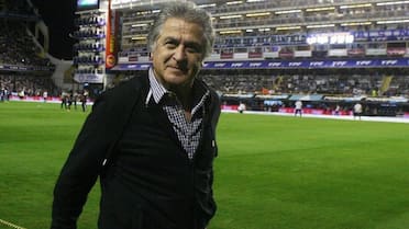 El “Pato” Fillol y otra “final” ganada: retomó el secundario y se sacó un 10 en una materia