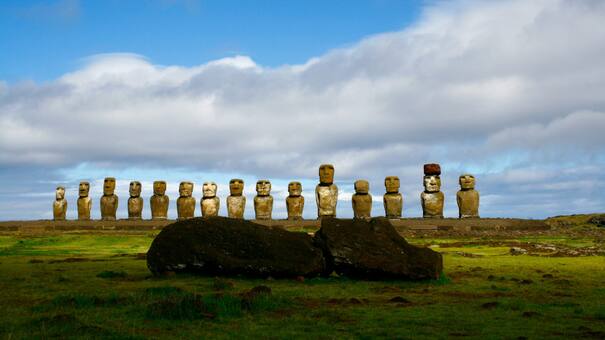 La Isla de Pascua en peligro: está atrapada en un remolino de residuos que proviene de Chile