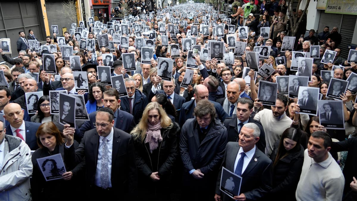 Javier Milei en el acto de los 32 años del atentado de la AMIA.