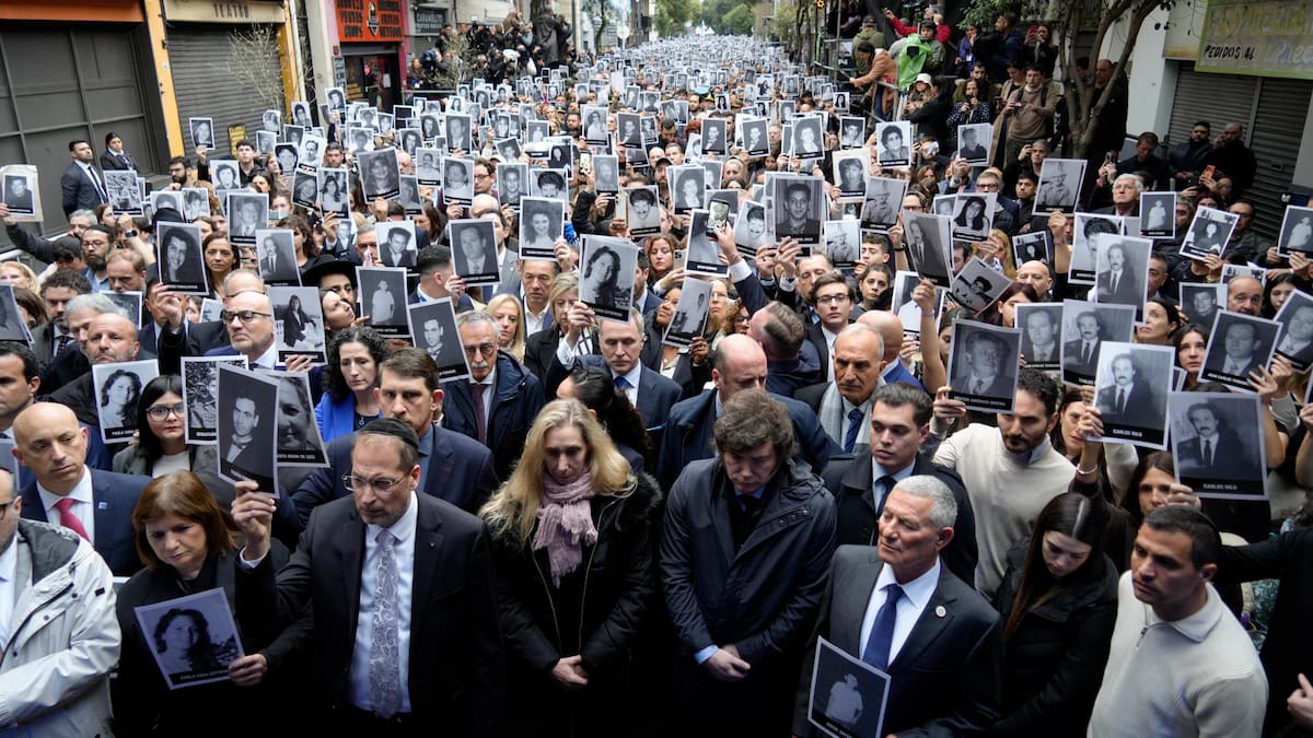 El Gobierno prometió colaborar con la causa AMIA tras el reclamo en el acto central: con qué puede avanzar