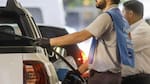 Hasta $15.000 de descuento en nafta y gasoil: cómo ahorrar al cargar combustible en febrero 2026