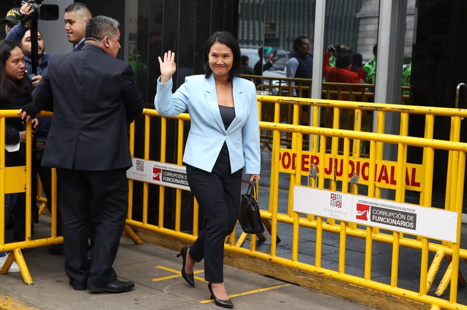 La excandidata presidencial de Perú Keiko Fujimori llegando a la Corte Superior de Justicia en Lima. Foto: EFE/ Paolo Aguilar