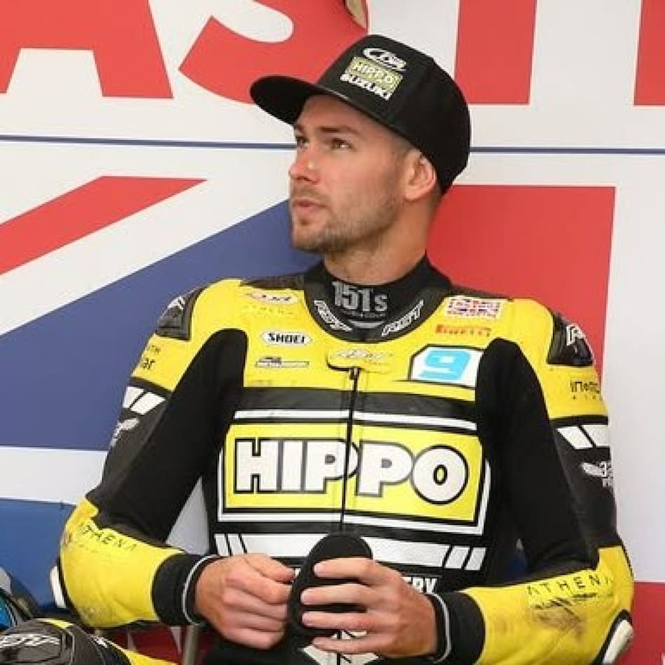 Shane Richardson (29), el otro piloto que perdió la vida en el accidente de superbikes. Foto: X/@Swinxy