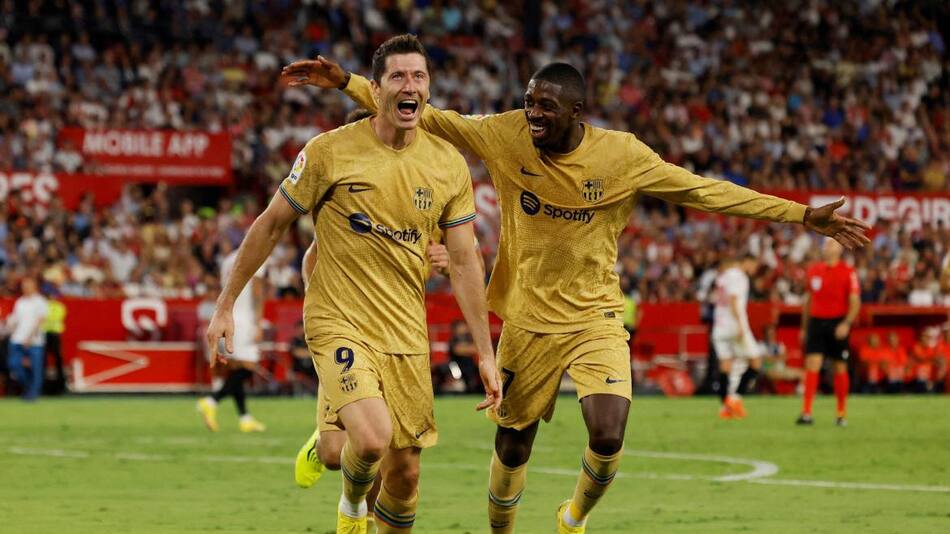 Robert Lewandowski convirtió ante Sevilla. Foto: NA.