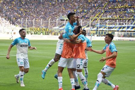 El festejo de Matías Rojas; Trofeo de Campeones. Foto: Télam.