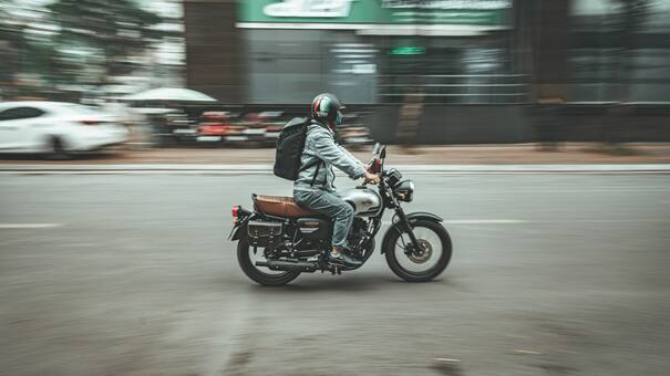 Atención conductores de motos: cuáles son los cascos aprobados para circular legalmente