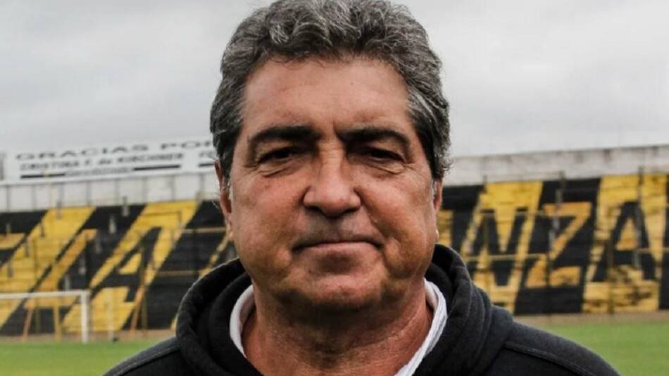 Alberto Pascutti se desempeñó como entrenador en varios clubes del ascenso. (Foto: Twitter @Club_AlteBrown)