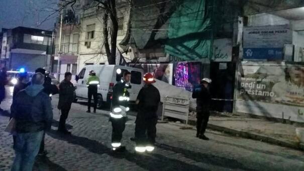 Cayó obrero desde un tercer piso en una obra en construcción en Floresta: está internado