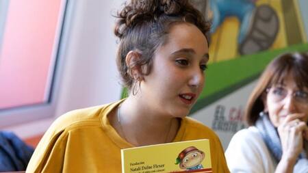 Celeste Iannelli, la youtuber que contó su leucemia, presenta libro con ayuda para otros