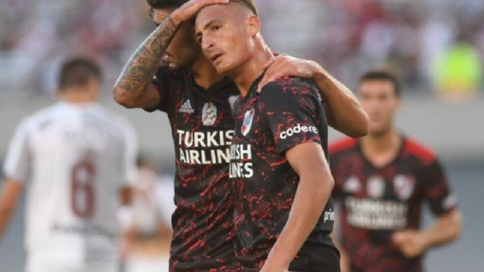 River goleó a Platense