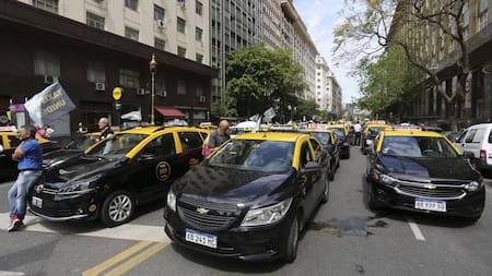 Taxistas vs. UBER, NA