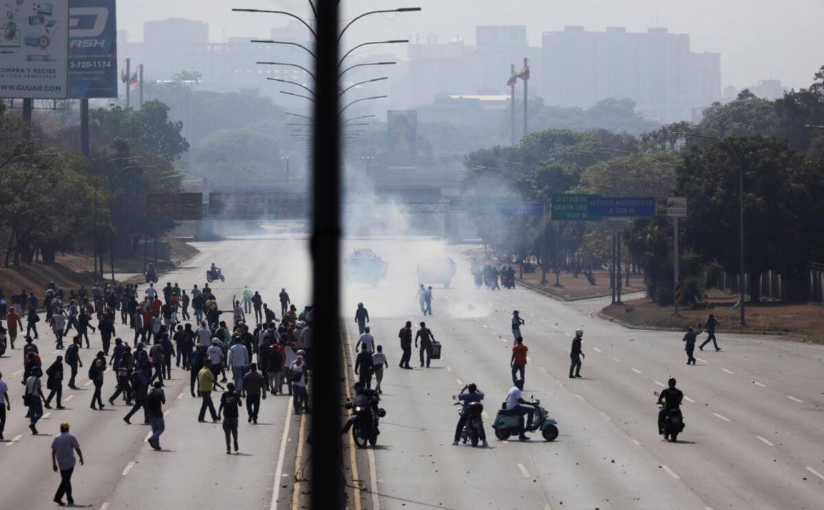 Tensión en Venezuela: militares anti Maduro liberaron a Leopoldo López, violencia, incidentes, Reuters