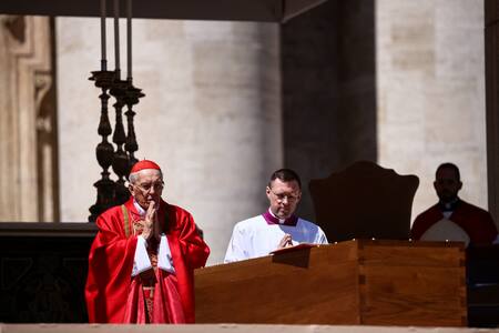 Homilía del cardenal Giovanni Battista Re en el funeral del Papa Francisco. Foto: REUTERS.