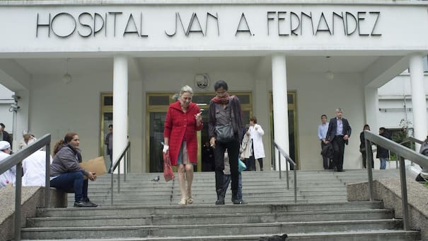 Director del Hospital Fernández, por nuevas restricciones: "Prácticamente, estamos en Estado de sitio"
