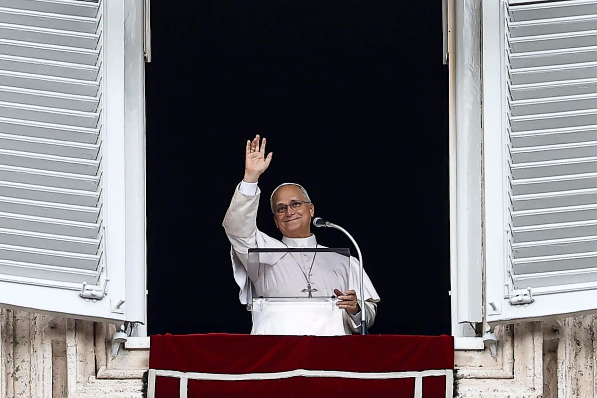 El papa León XIV reapareció tras recibir el alta del hospital Gemelli.