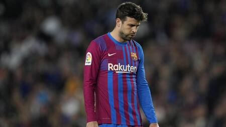 El retiro de Gerard Piqué. Foto: EFE.