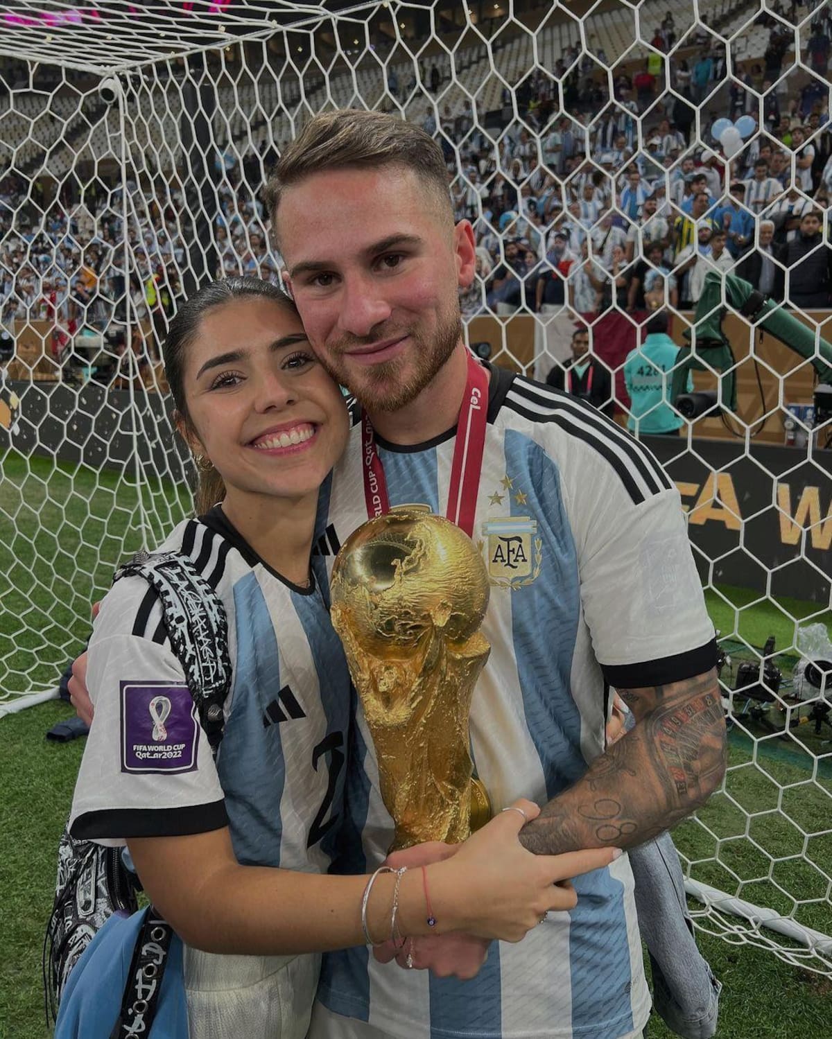 Alexis Mac Allister y Cami Mayan. Foto Instagram @camimayan.