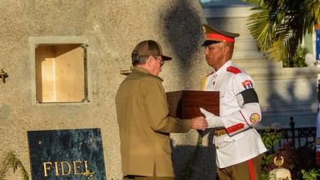 Inhumaron los restos de Fidel Castro (Reuters)