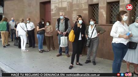 Vacunación contra coronavirus en el Luna Park, Canal 26