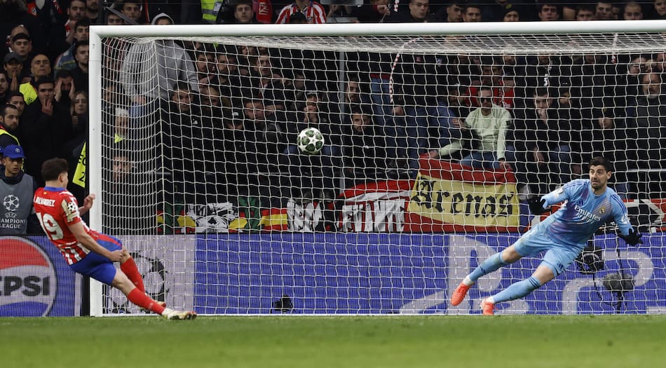 El penal anulado a Julián Álvarez. Foto: Reuters/Susana Vera