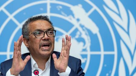 El director de la OMS viajará a la COP28 con el objetivo de salvar "un planeta enfermo". Foto: EFE