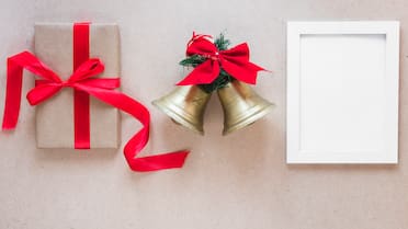 Navidad y Feng Shui: el poderoso significado de colgar una campana con cinta roja en la puerta