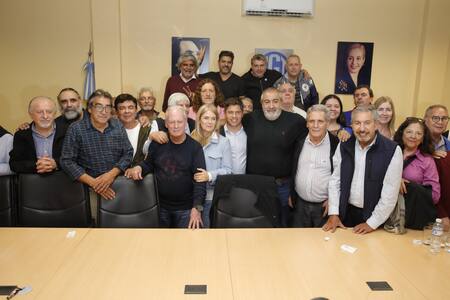Fernando Espinoza, Verónica Magario y Axel Kicillof. Día del Trabajador.