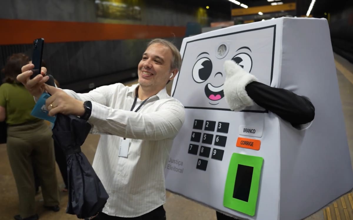 Pilili, mascota de las elecciones de Brasil de 2026 inspirada en una urna electrónica.