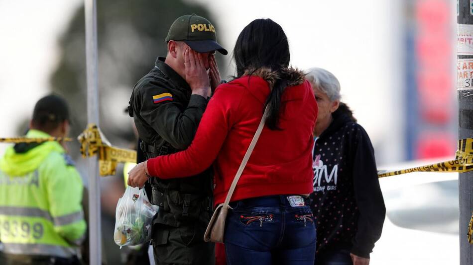 Atentado en Bogotá con coche bomba, Colombia, Reuters