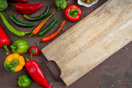 Tabla para la carne de asado. Foto: Freepik