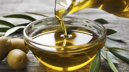 ANMAT prohibió la venta de un aceite de oliva por no cumplir con los registros sanitarios: qué marca es